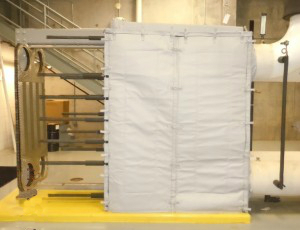 plate heat exchanger with insulation blanket cover attached